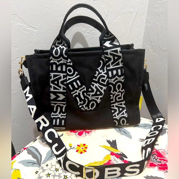 NWT rare Marc Jacobs The Tote Bag - medium - Picture 3 of 14